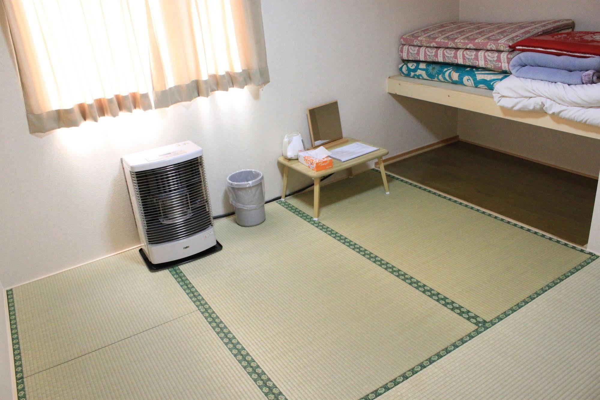 Minshuku Akiba Hotell NakaNakafurano Exteriör bild